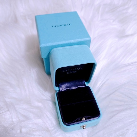 Initial “Y to A” Tiffany & Co Blue Leather Empty Ring Box and Blue Outer Box - Picture 2 of 2